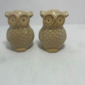 Vtg Style Owl Salt Pepper Shakers Beige Ceramic Pair Mid Century Retro  Decor‎